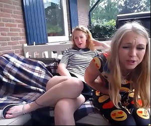 Stepsisters Have Sex live on..